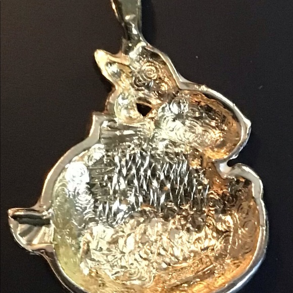 Gold tone bunny and colorful egg pendant - Picture 4 of 5